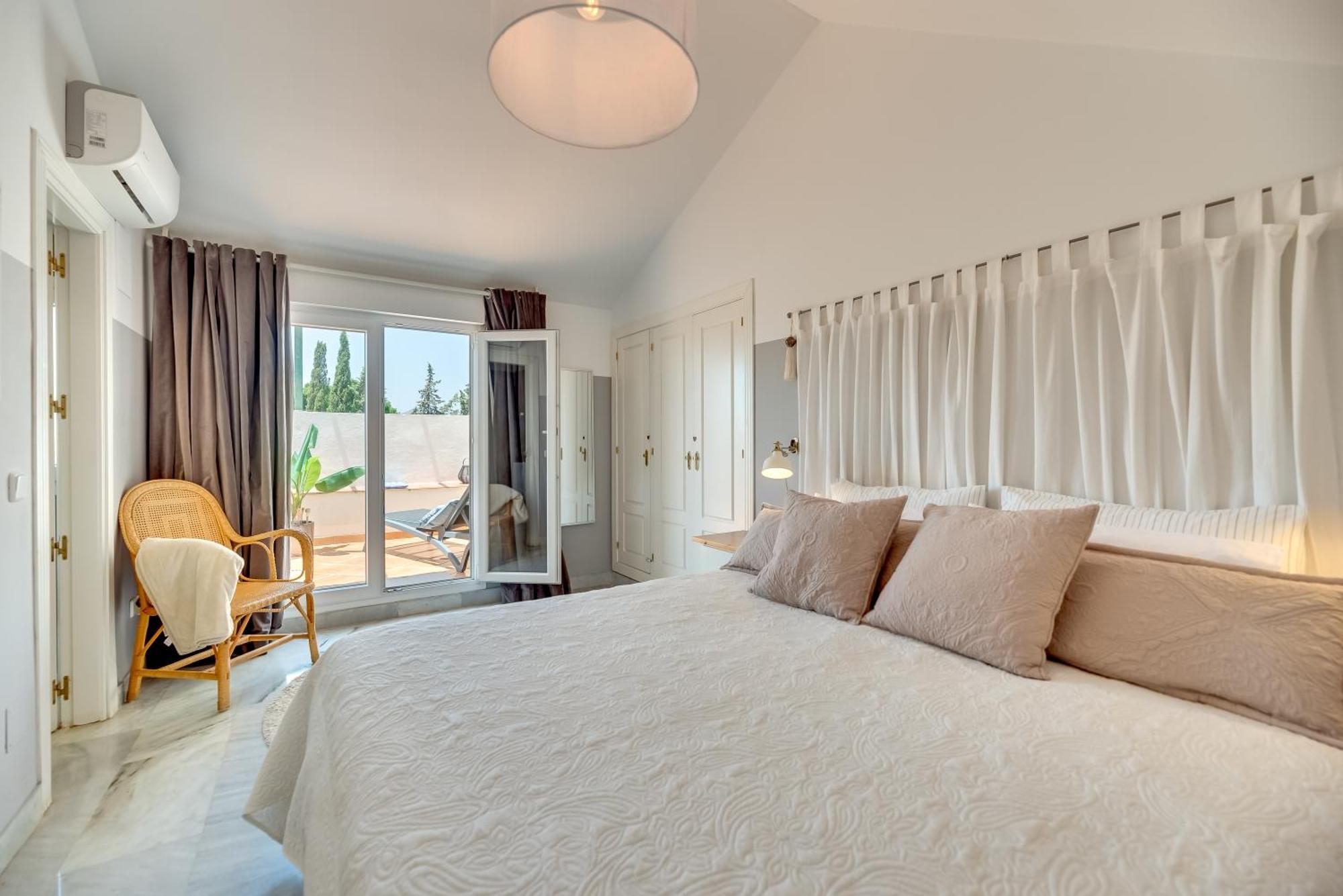 Elegant 2 Bdrm Penthouse With Bbq And Pools Διαμέρισμα Μαρμπέλλα Εξωτερικό φωτογραφία